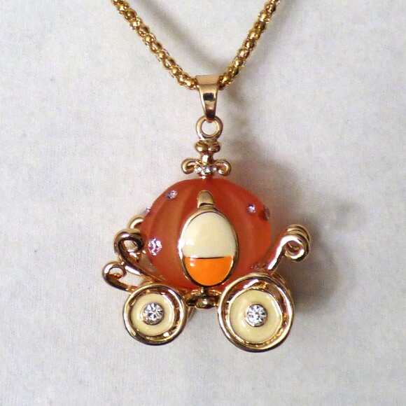 3-D Cinderella Pumpkin Carriage Pendant Necklace - Picture 10 of 12